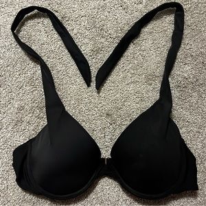 La vie en rose Black padded bikini top size medium. Halter tie.Back slide clip.